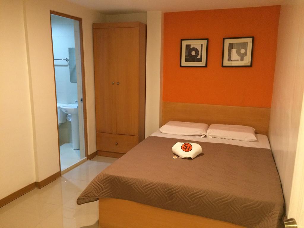 Hotel Stone House Pasay Pasay