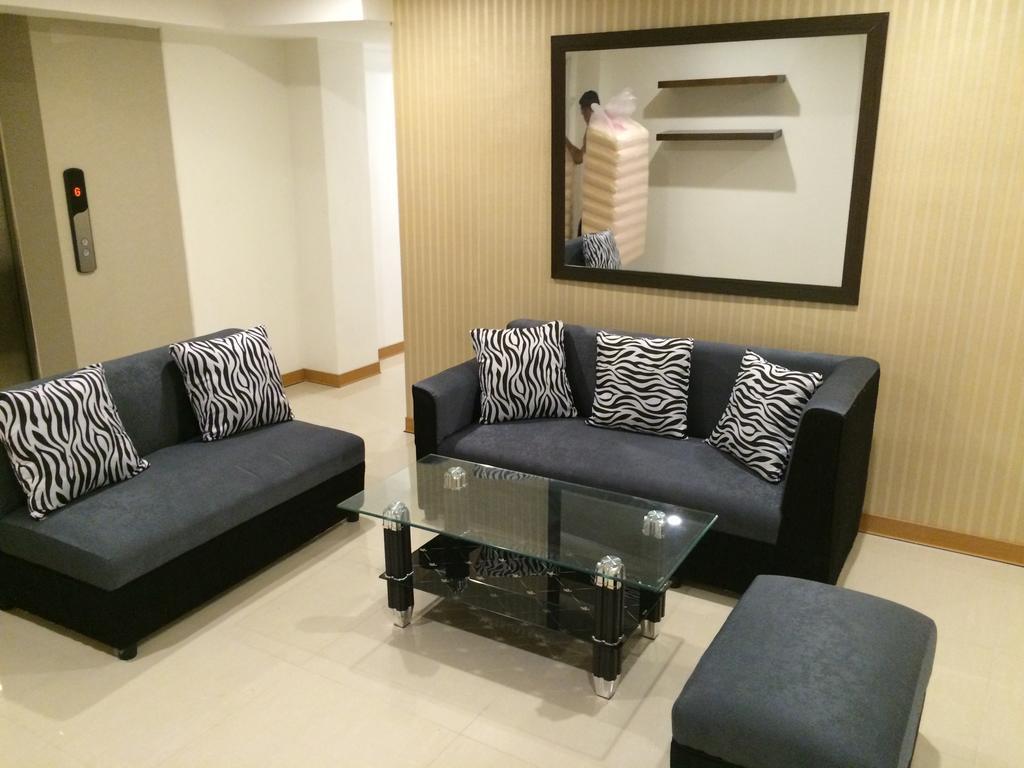 Hotel Stone House Pasay 2*